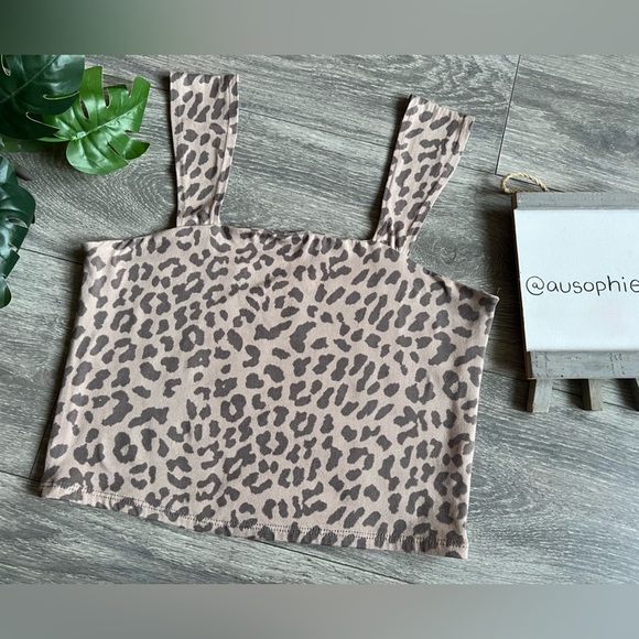 Livi by Olivia Rae brown leopard cheetah animal print crop tank top size L - Picture 1 of 5
